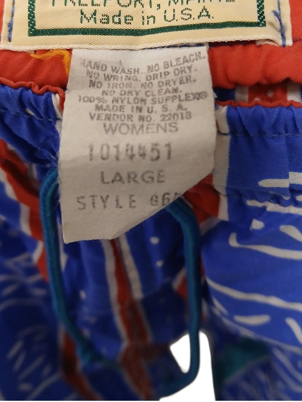 L.L. Bean Women's Vintage Multicolored Geometric Stripe Shorts, Size Large - Picture 5 of 5